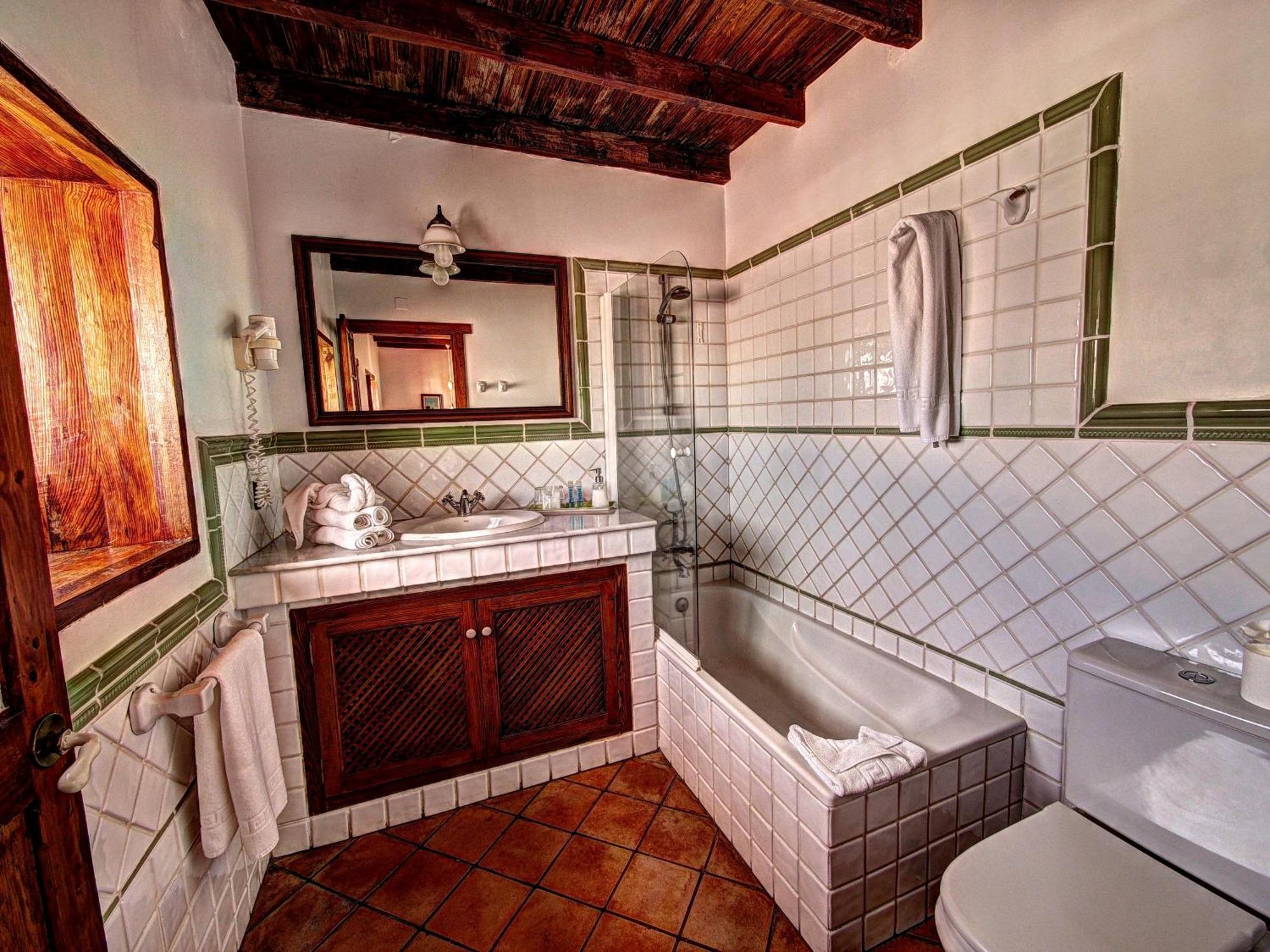 Single Room Bathroom